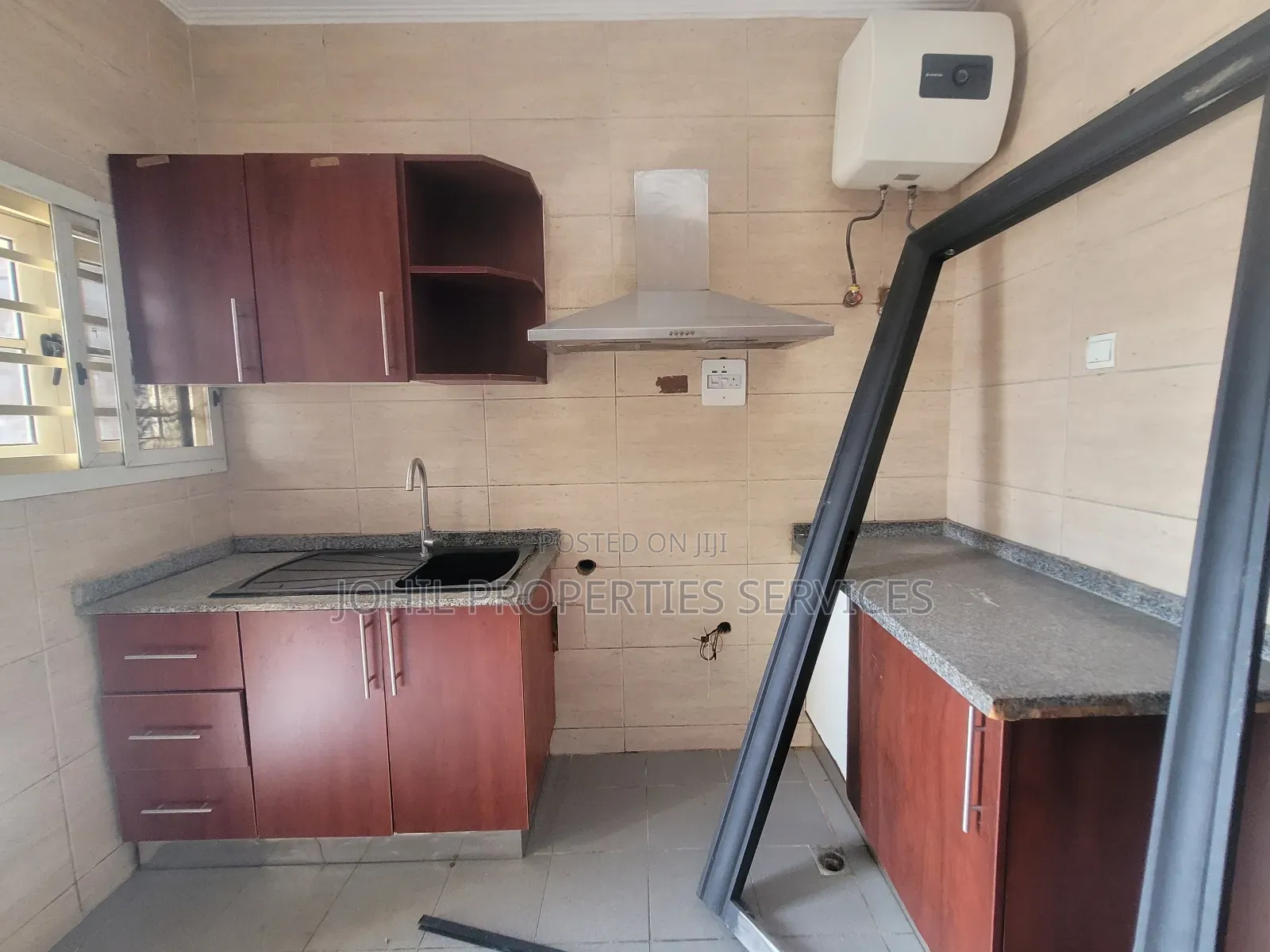 4bdrm Townhouse / Terrace in Asokoro for rent
