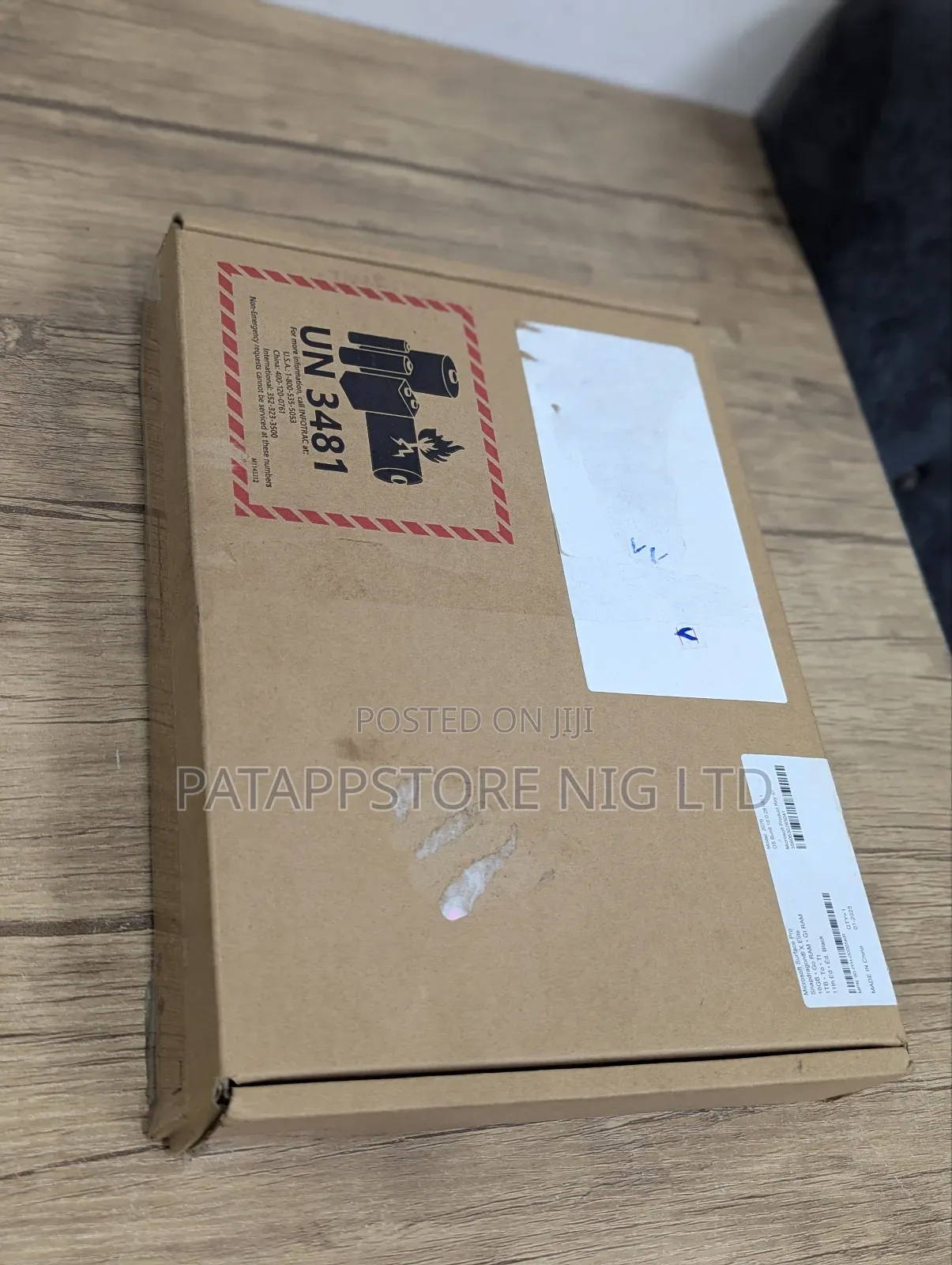 New Microsoft Surface Pro 11th Edition, a Copilot+ PC 32GB SSD 1T