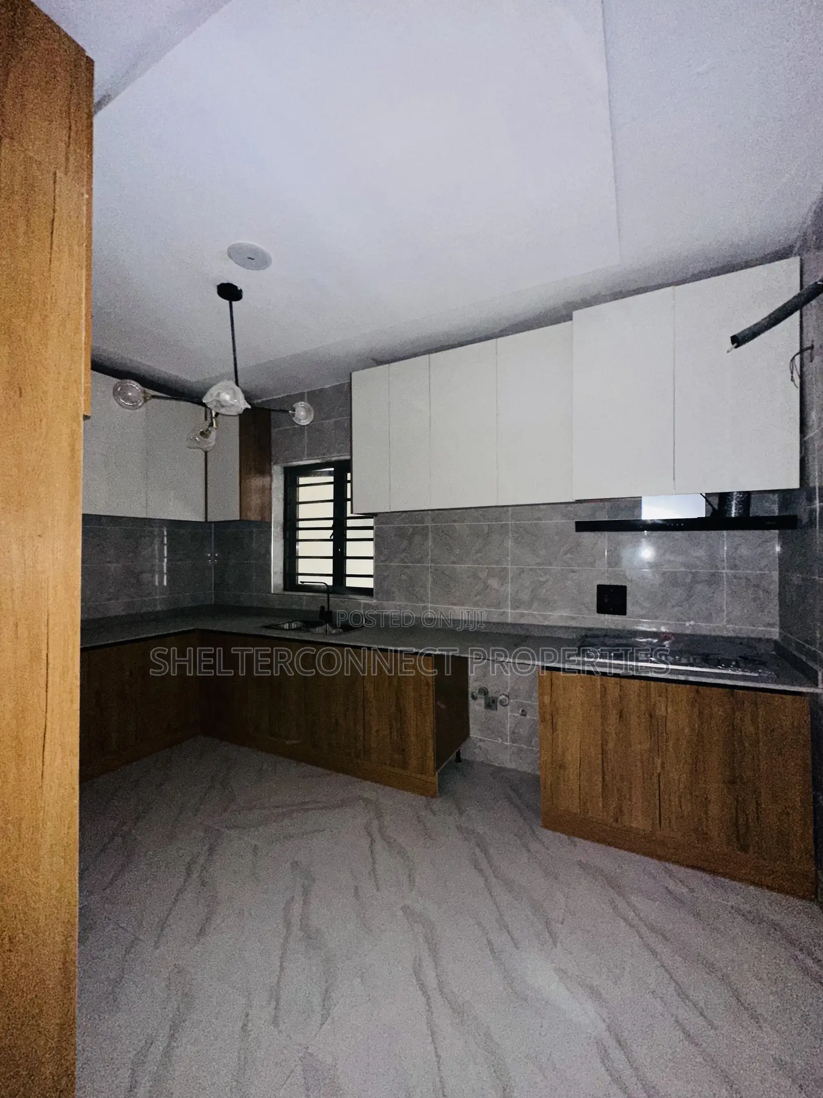 3bdrm Apartment in Ikate for sale