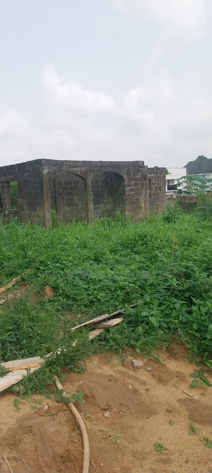 2plots of Land Water Brook Est at Makogi
