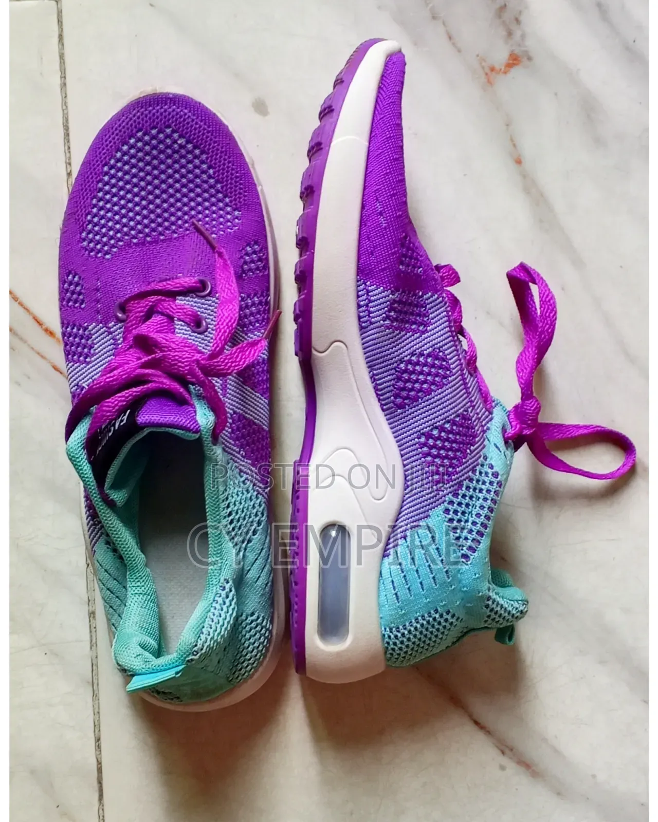 Unisex Sneakers
