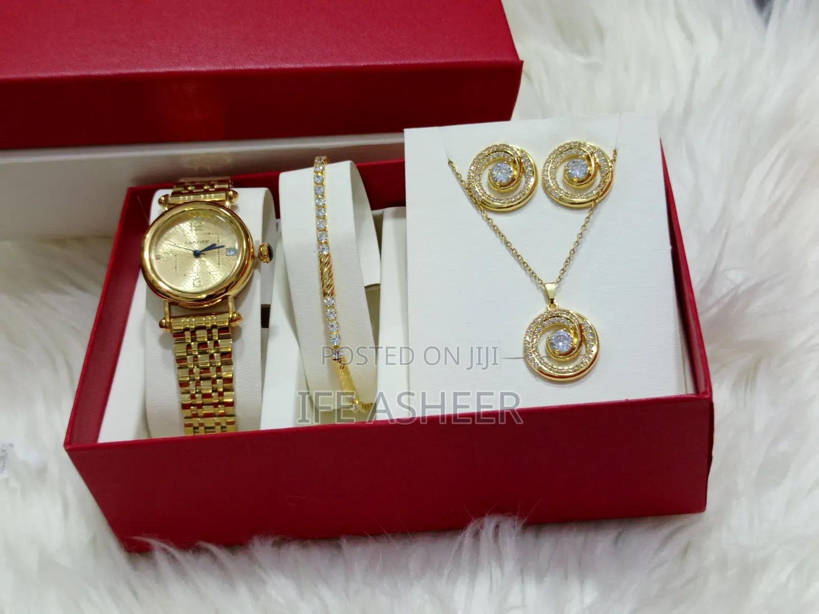 Cartier Ladies Watch & Jewelry Set - Gold