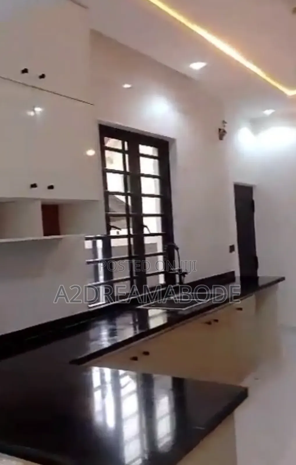 3bdrm Duplex in Omole Phase 2 for rent