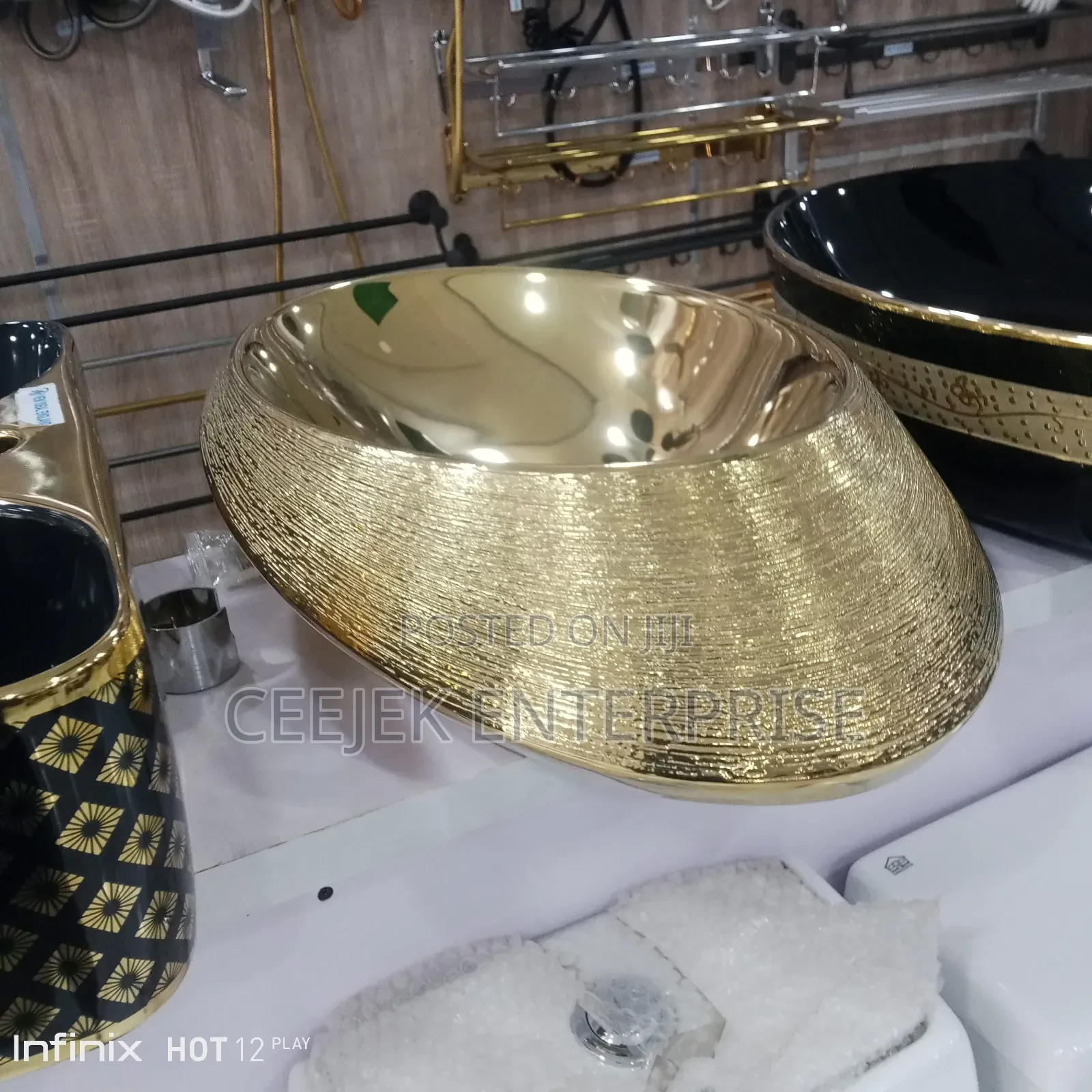 Maxi Gold Cantertop Basin