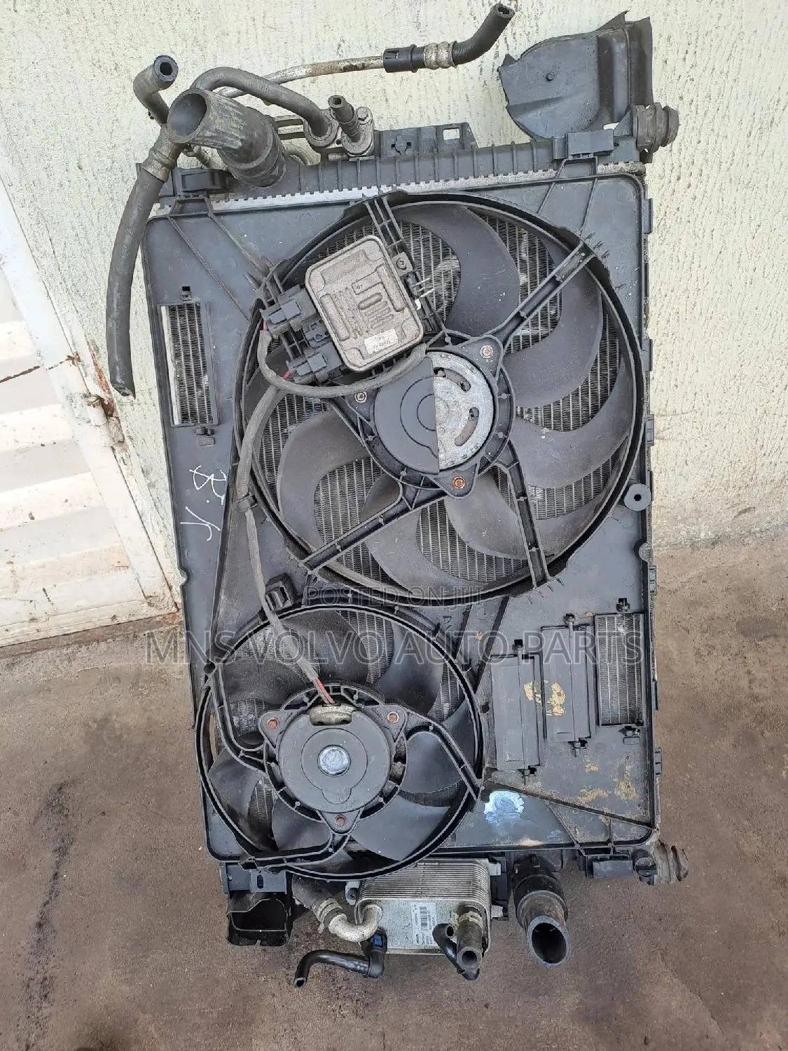 Volvo Xc60,S80,Xc70,S60,Range Rover Evoque Engine Fan