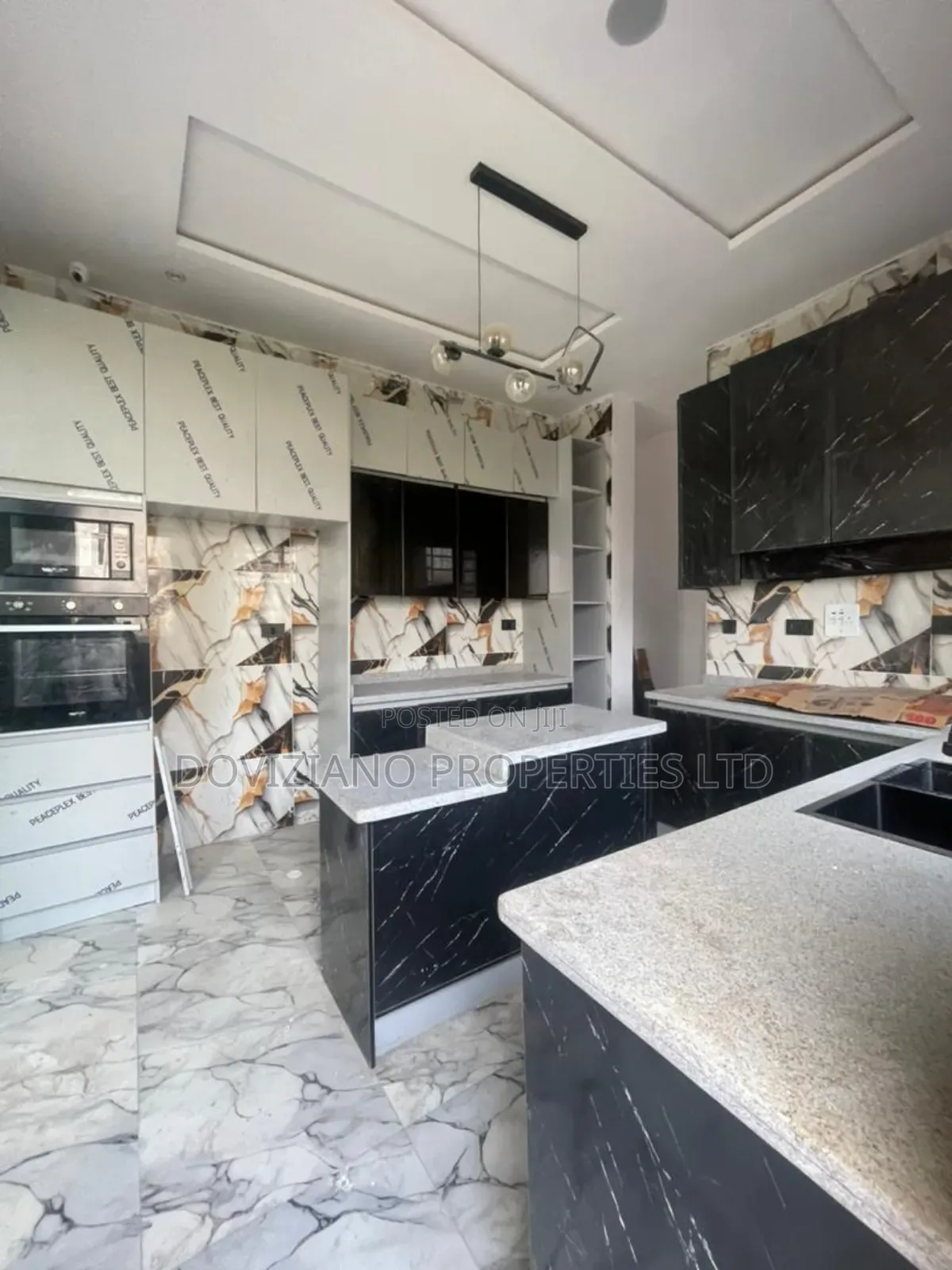 4bdrm Duplex in Ikota for sale
