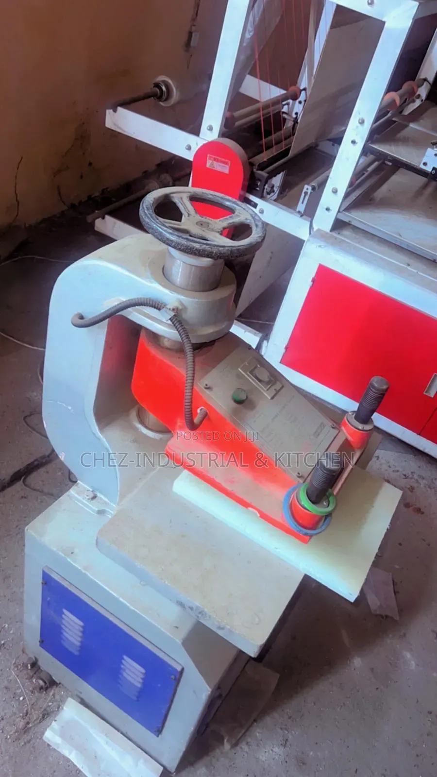 Hydraulic Nylon Punching Machine