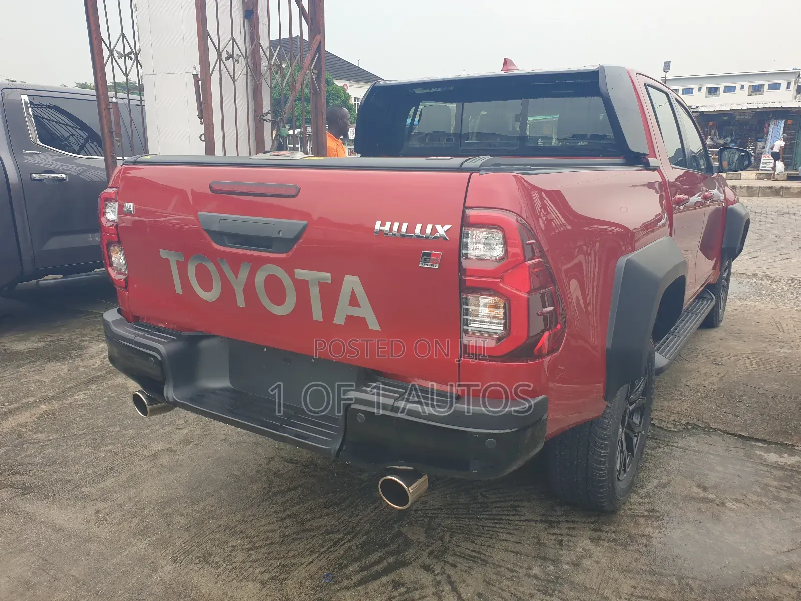 Toyota Hilux 2025 Red