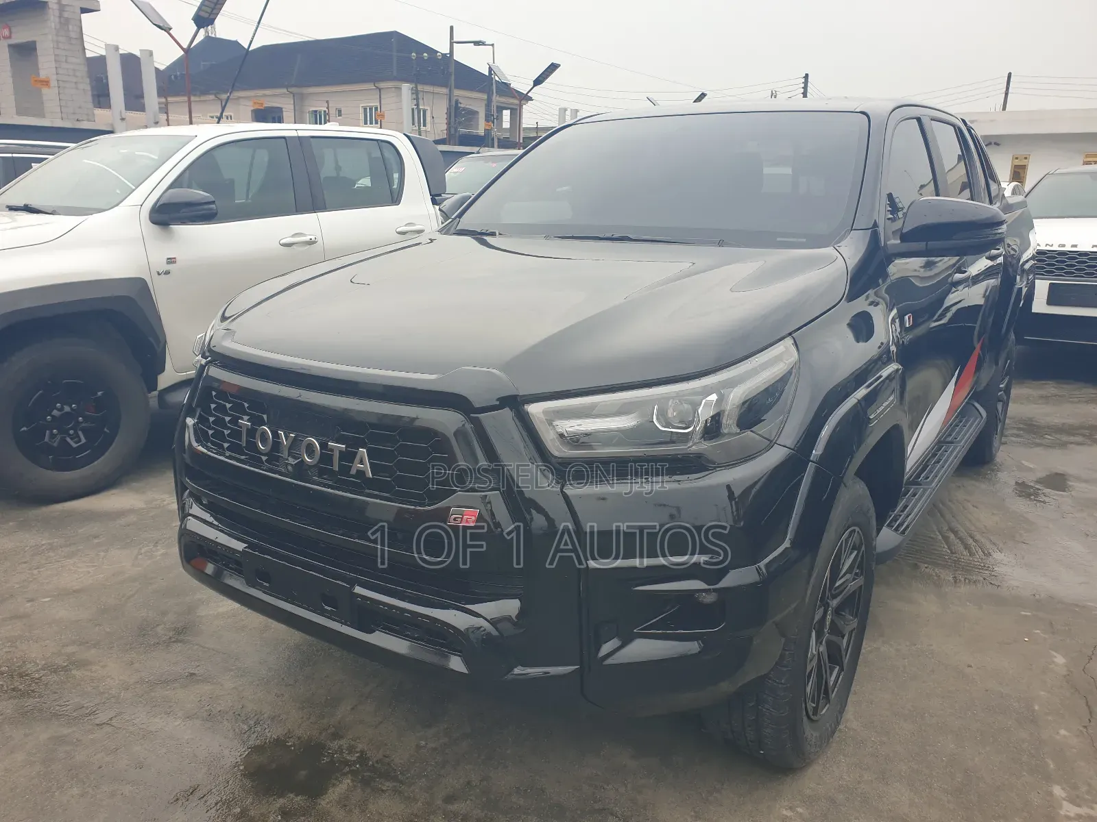 Toyota Hilux 2025 Black