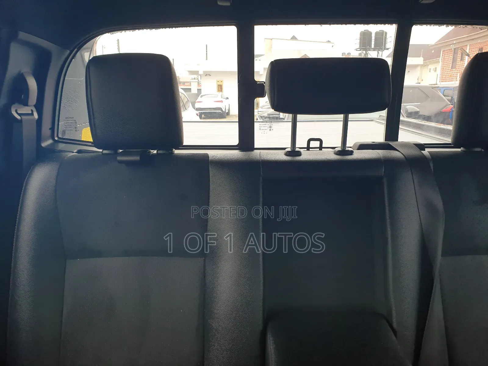Toyota Hilux 2025 Black