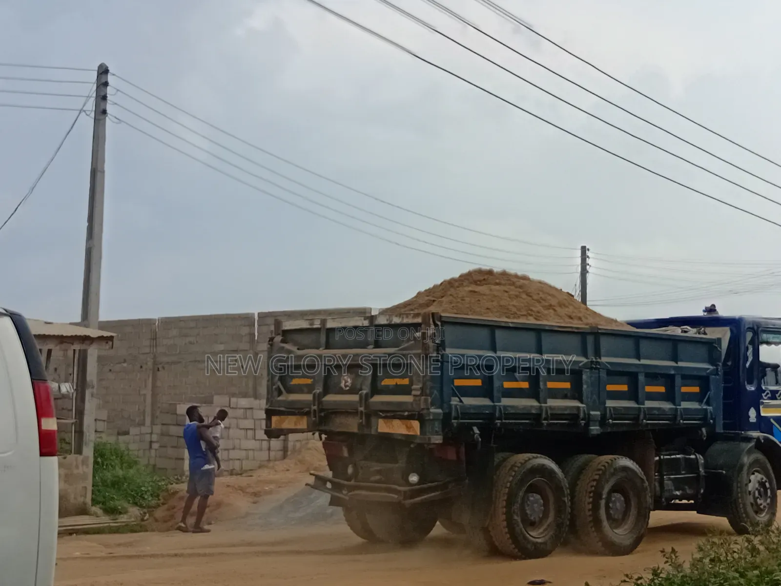 20 Tons of Granite and Sharp Sand