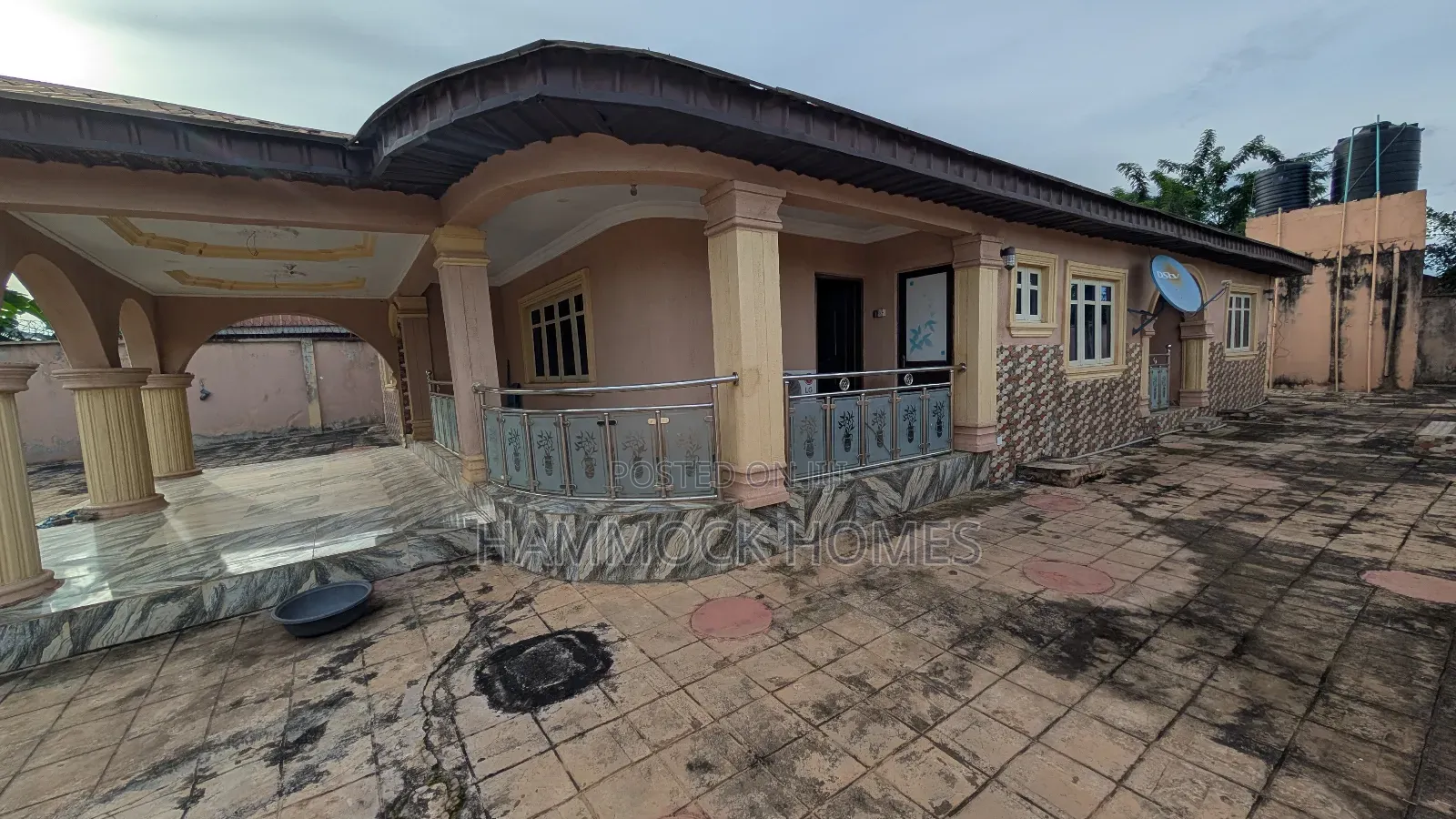 4bdrm Bungalow in Omolaso Area, Iwo Road for sale