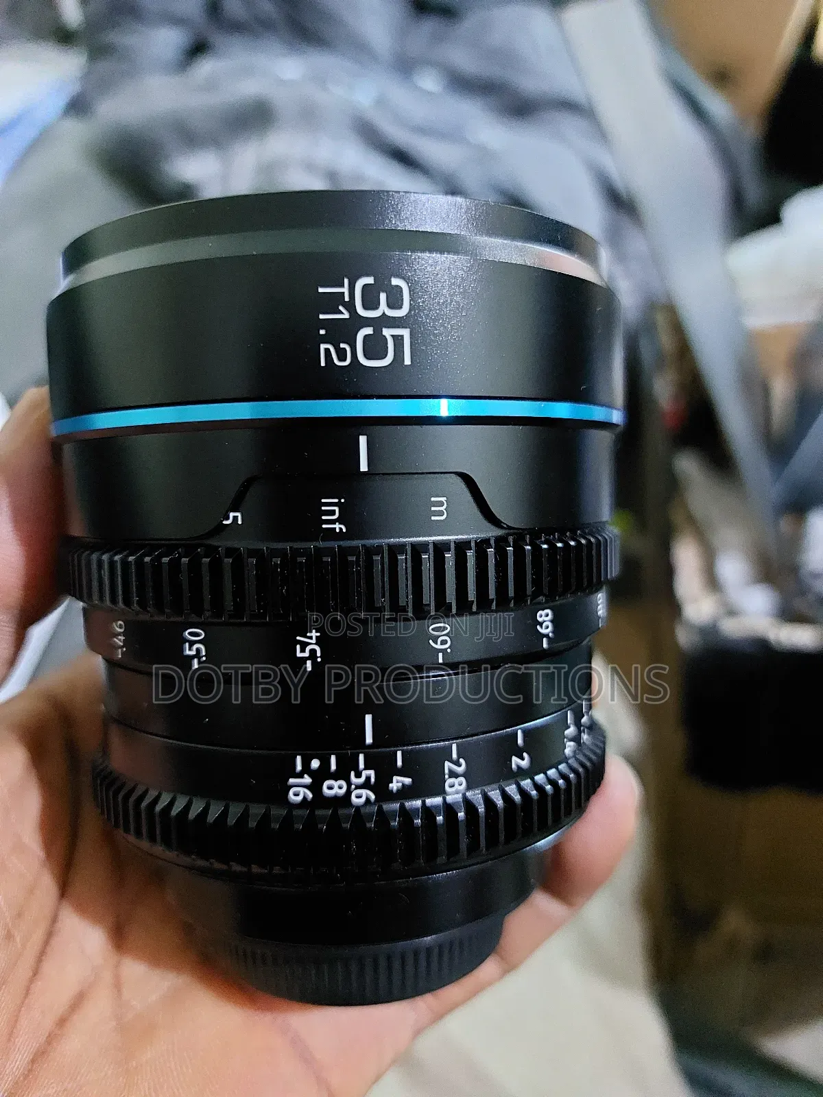 Sirui 35mm T1.2 M43 Cine Lens
