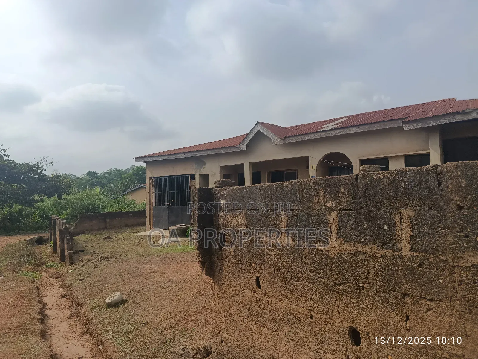 2bdrm Block of Flats in Ibadan for sale