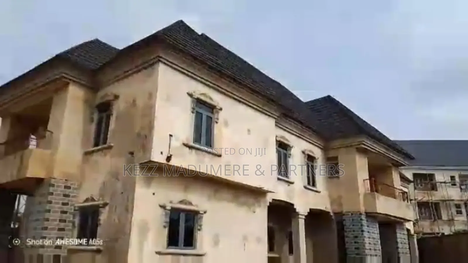 7bdrm House in Near New Abia State for sale
