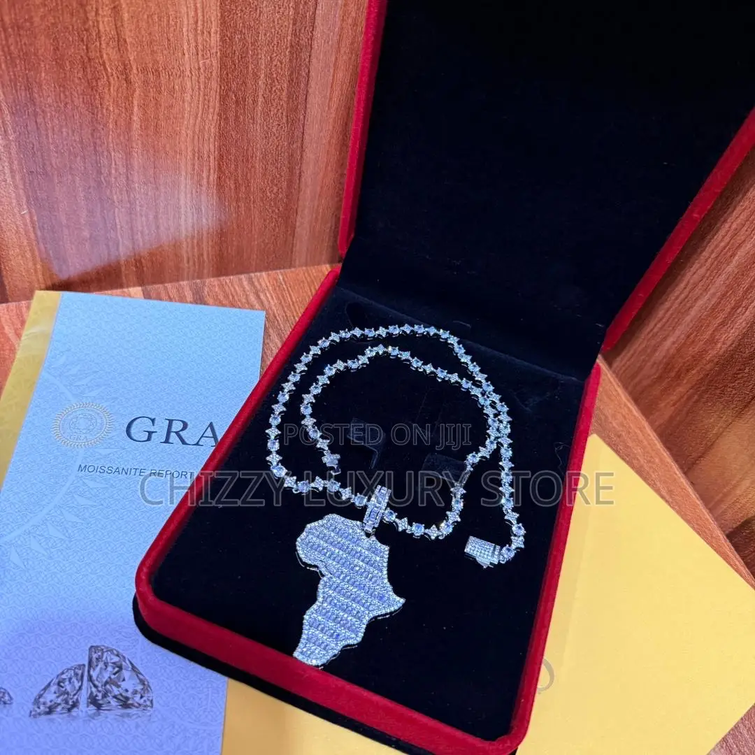VVS Moissanite Quality Luxury Iced Neck Chain and Pendant