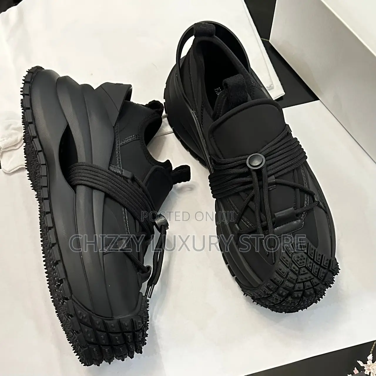 Emporio Armani Quality Luxury Men Sneakers.