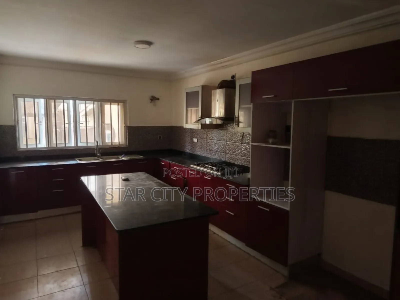 5bdrm Duplex in Ikeja for rent