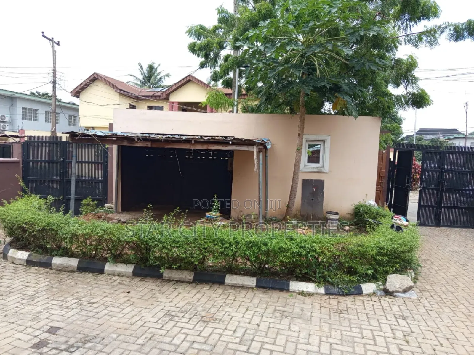 5bdrm Duplex in Ikeja for rent