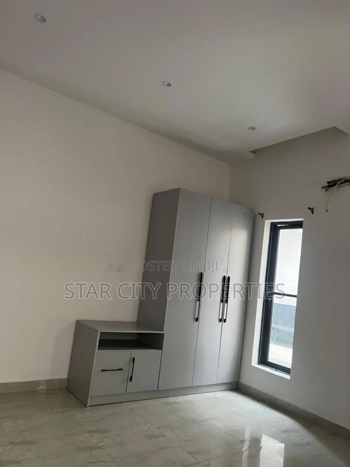 5bdrm Duplex in Ikeja, Adeniyi Jones for rent