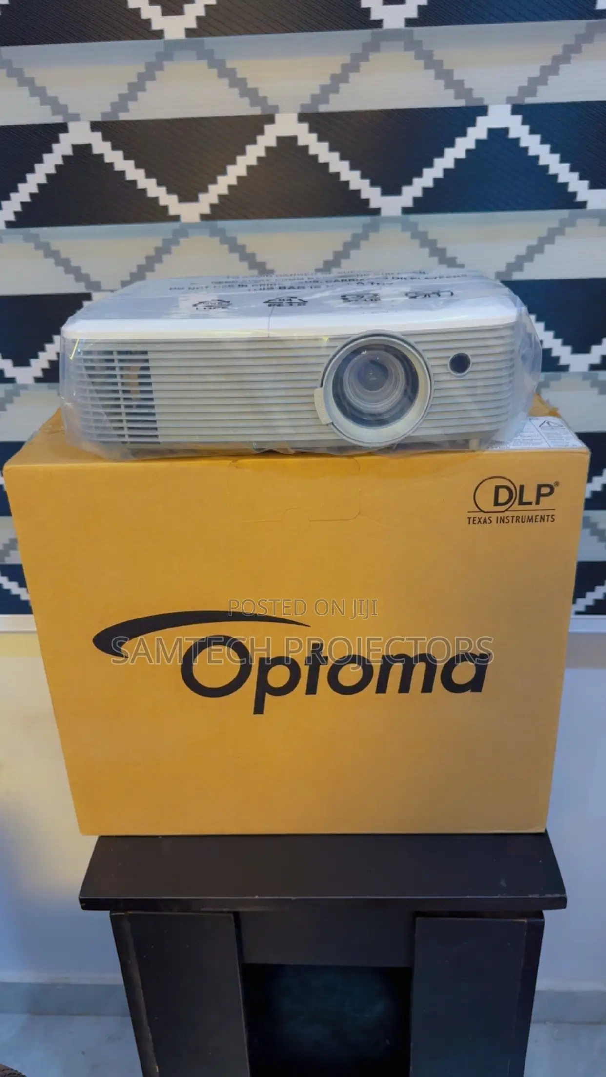 Brand New Optoma  Multimedia Projector For Classroom, Conference Room