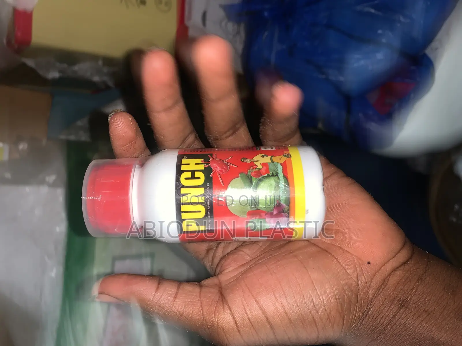 I Deal With Insecticide