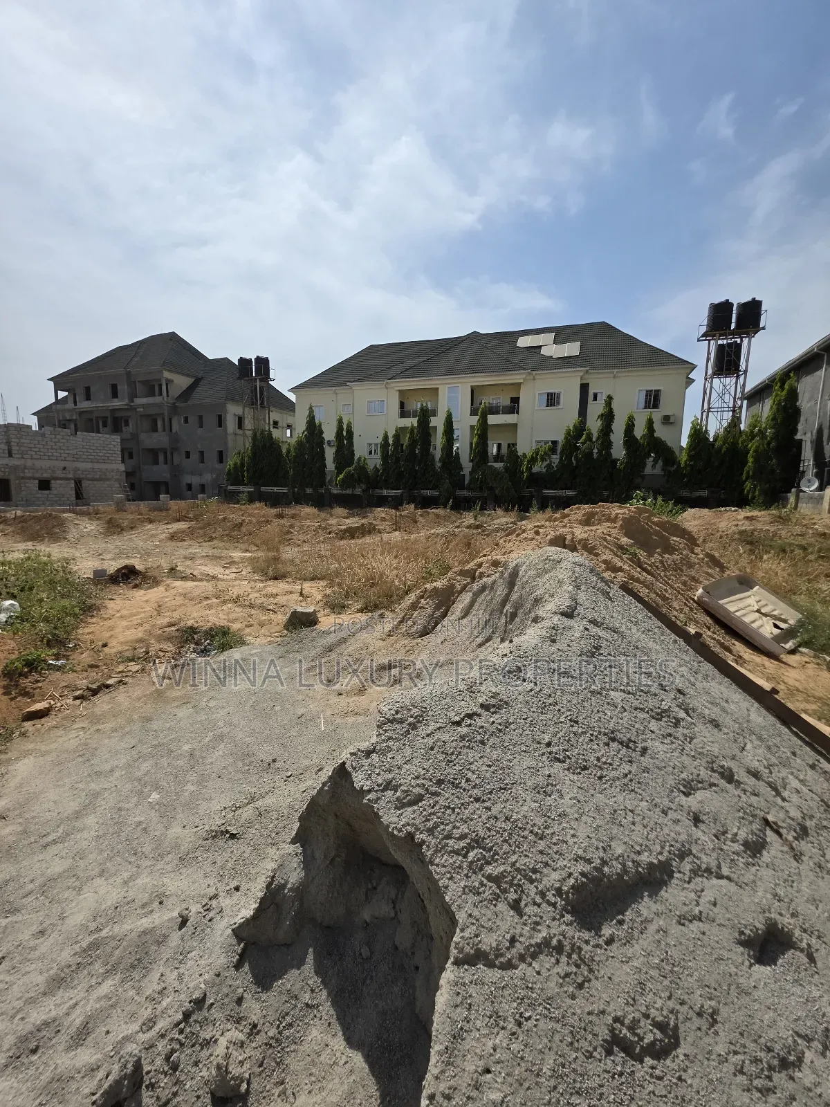1200sqm for 6 Units of 2 Bed Block of Flat
