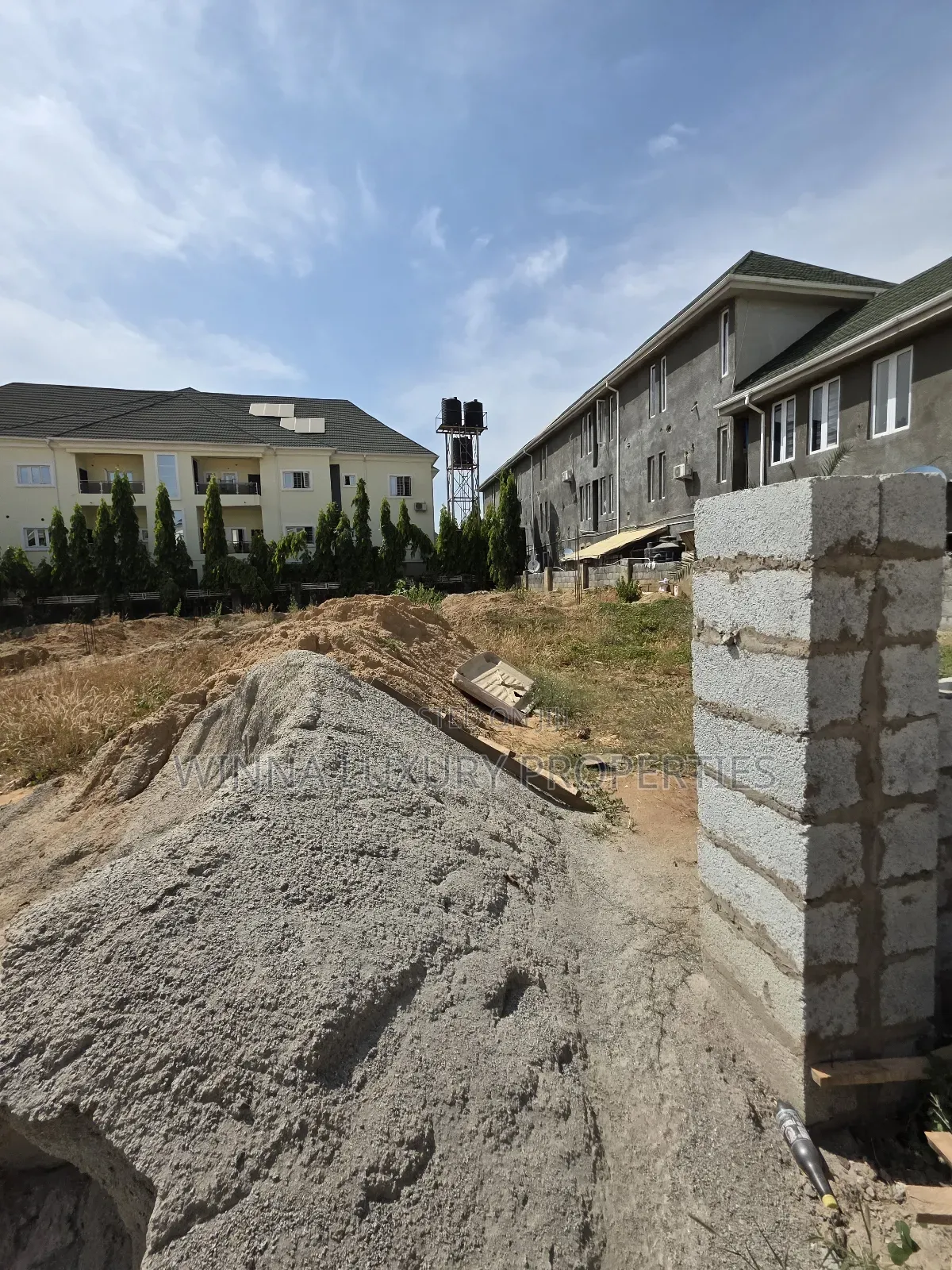1200sqm for 6 Units of 2 Bed Block of Flat
