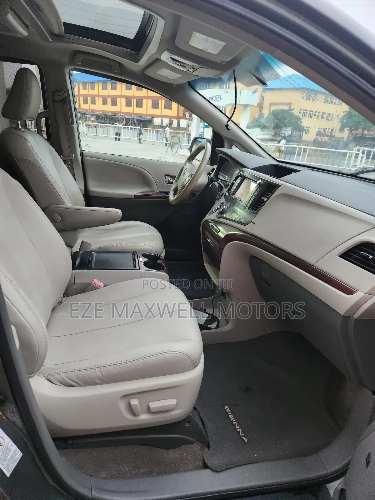 Toyota Sienna XLE 8 Passenger 2012 Gray
