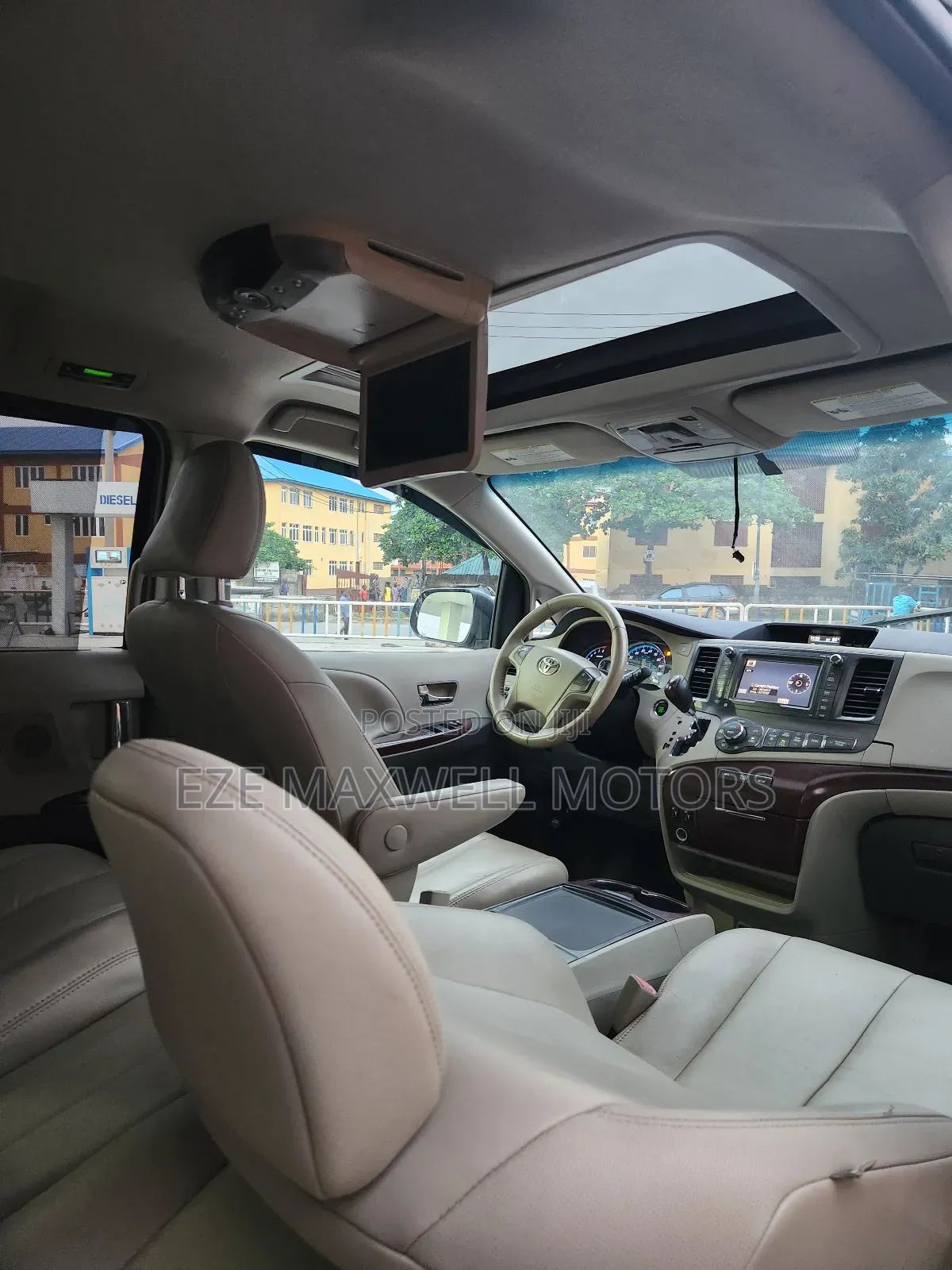 Toyota Sienna XLE 8 Passenger 2012 Gray