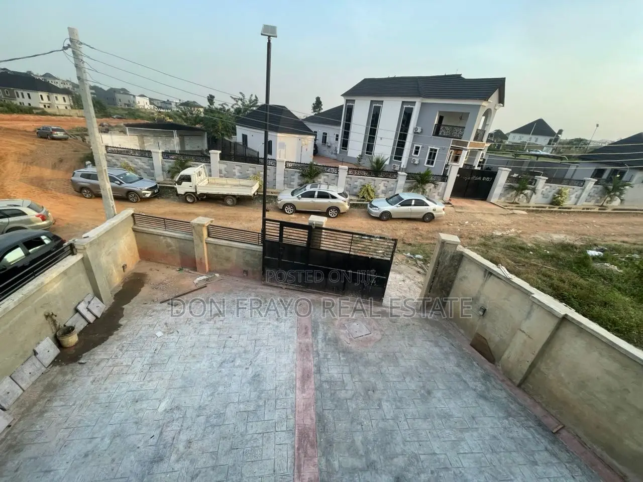 4bdrm Duplex in Kolapo Ishola Gra, Akobo for sale