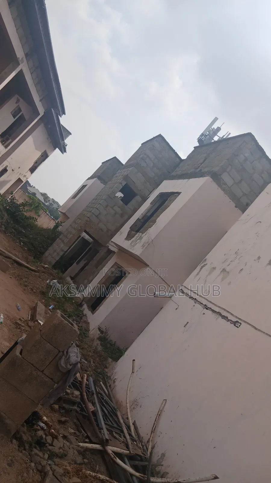 20bdrm Block of Flats in Bodija, Ibadan for sale