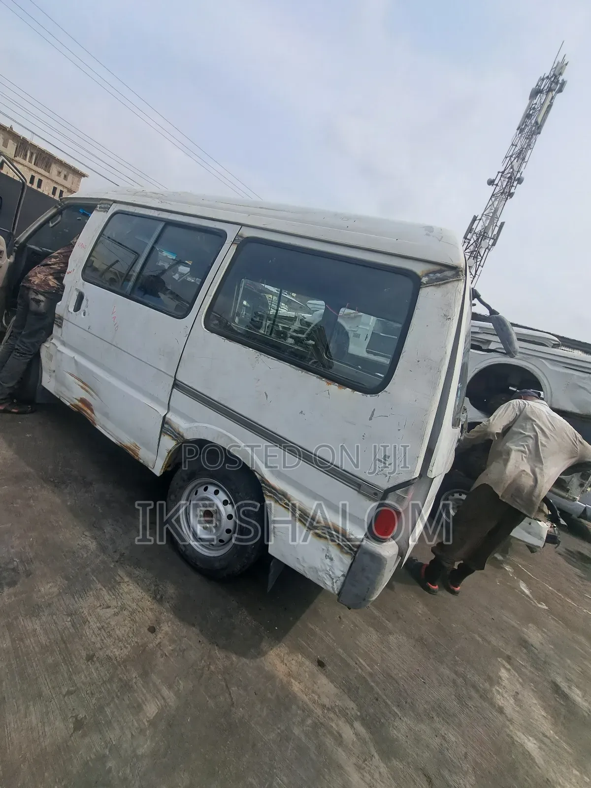 Mazda Bongo 2010