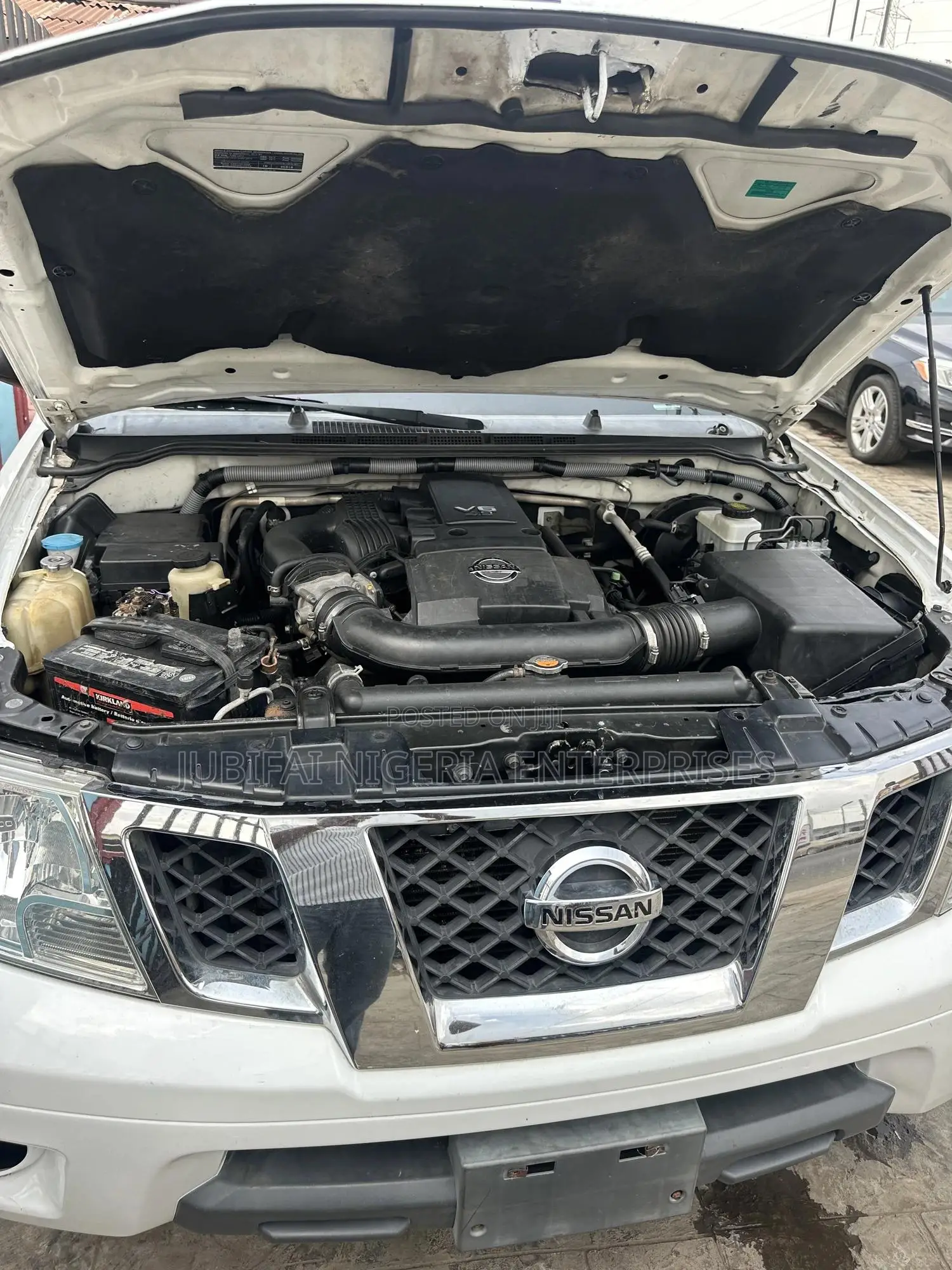 Nissan Frontier 2012 White