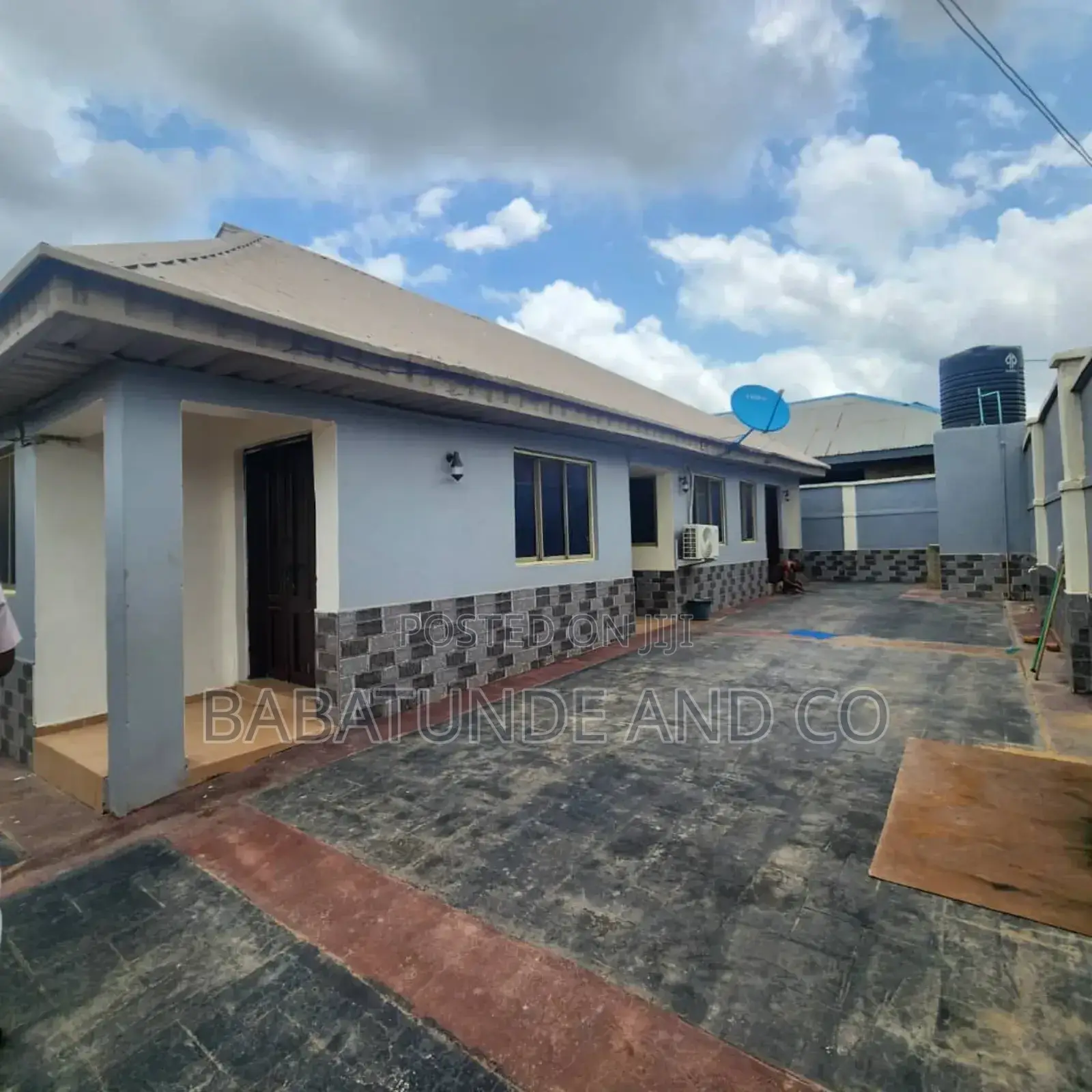 1bdrm Bungalow in Ibadan for sale