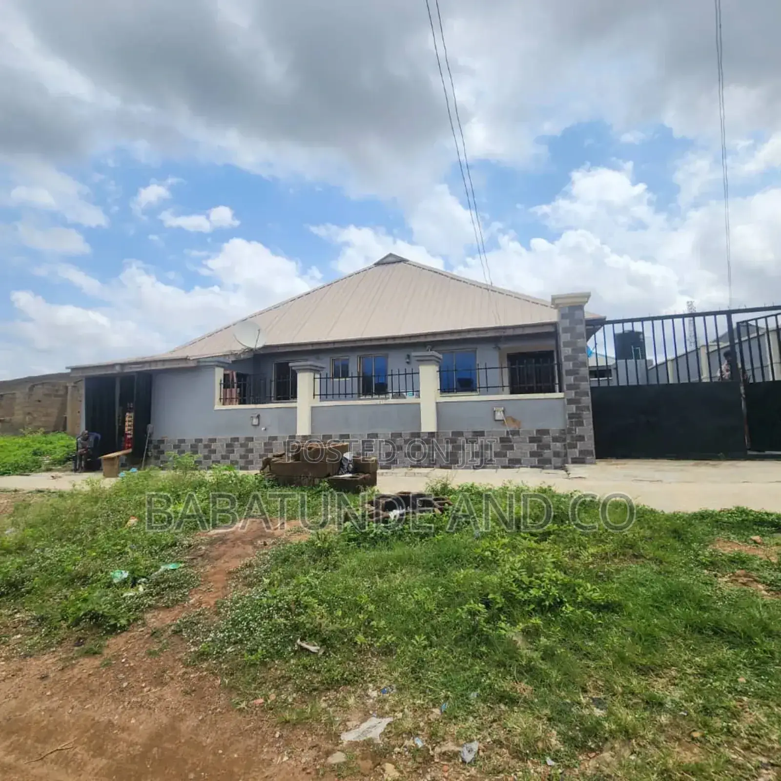 1bdrm Bungalow in Ibadan for sale