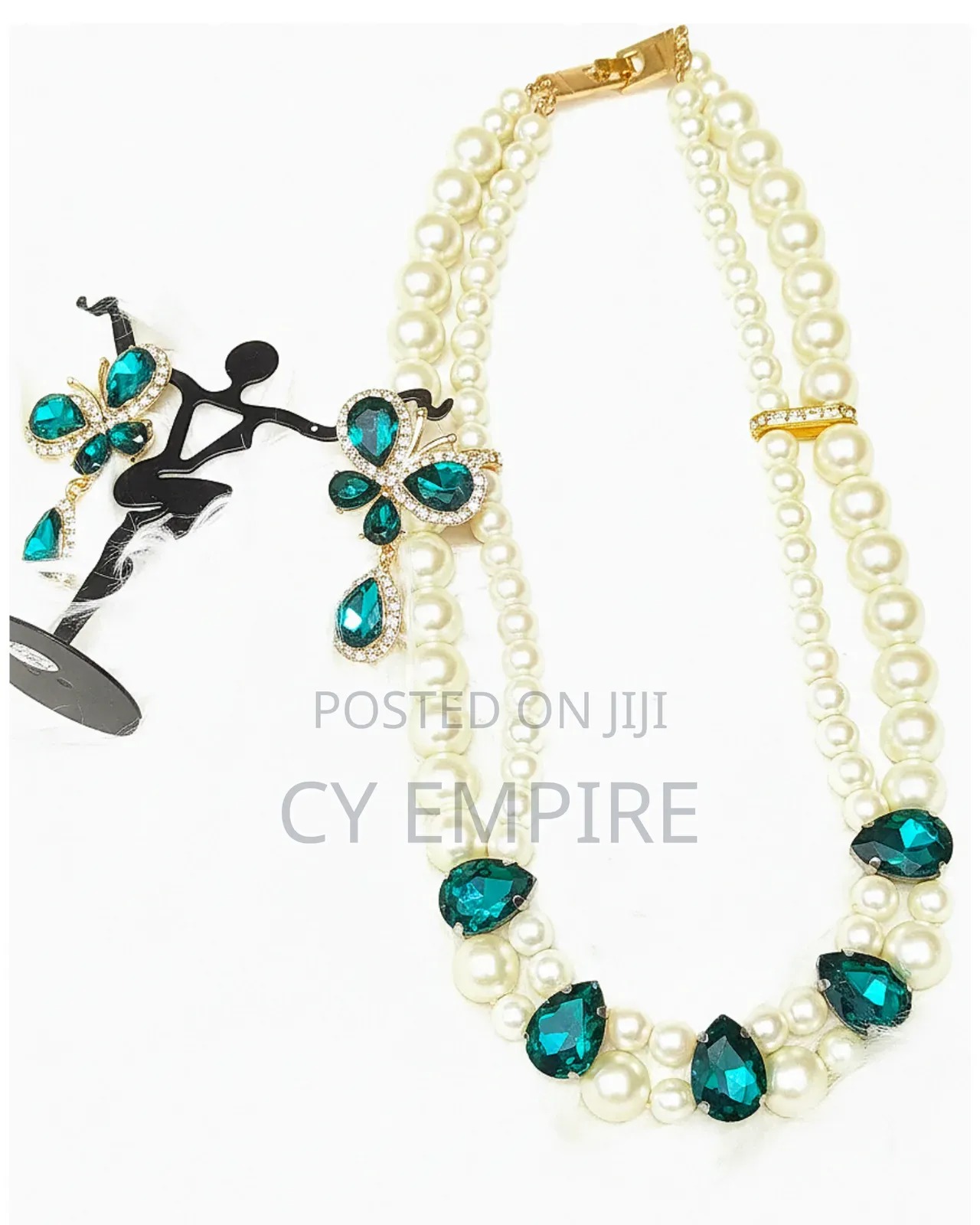 Pearls With Green Accents Beads Set