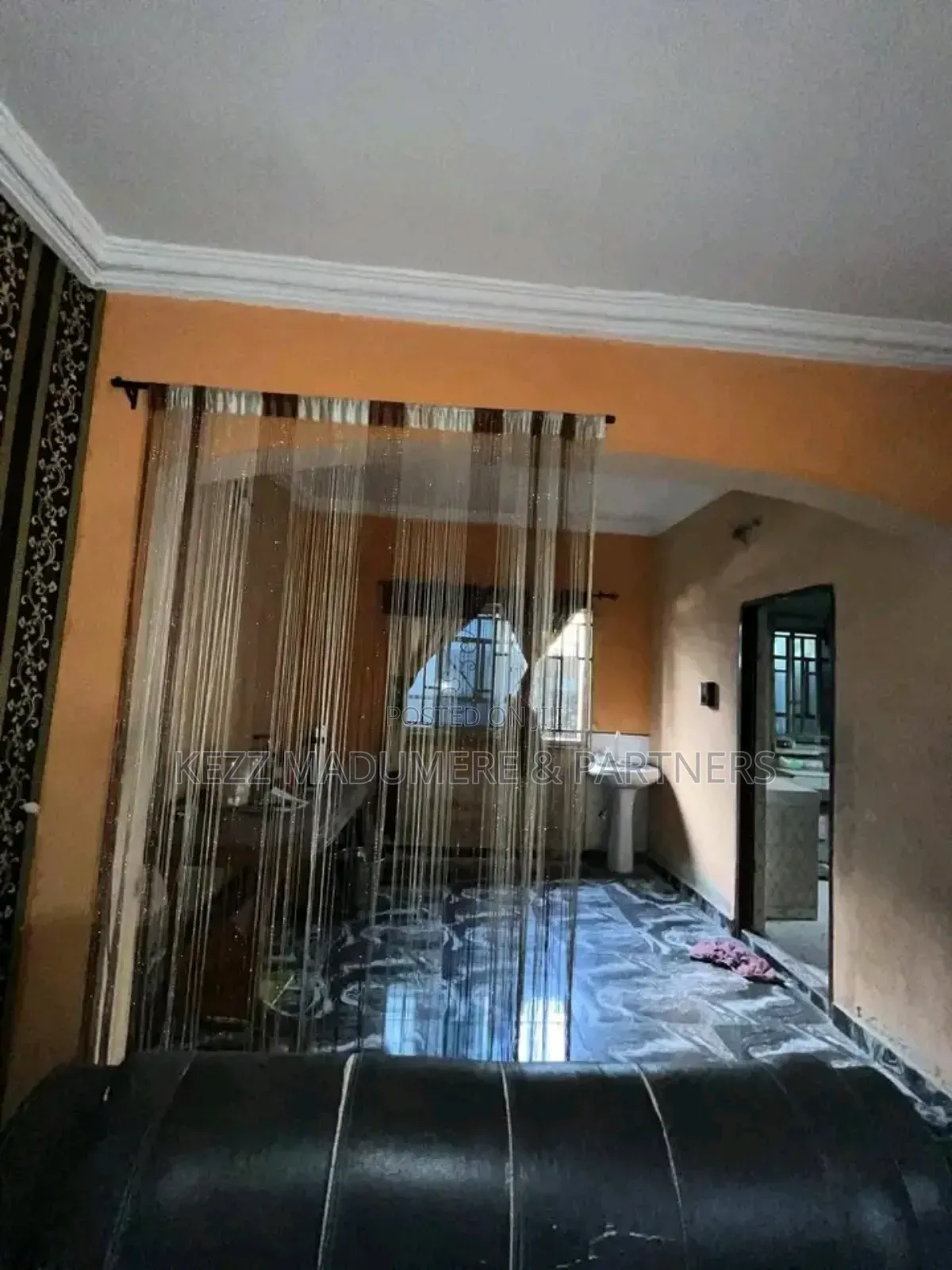 3bdrm Bungalow in Rumuokparali Off for sale