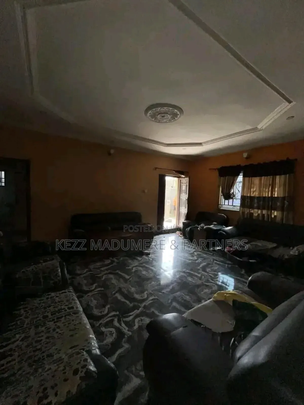 3bdrm Bungalow in Rumuokparali Off for sale