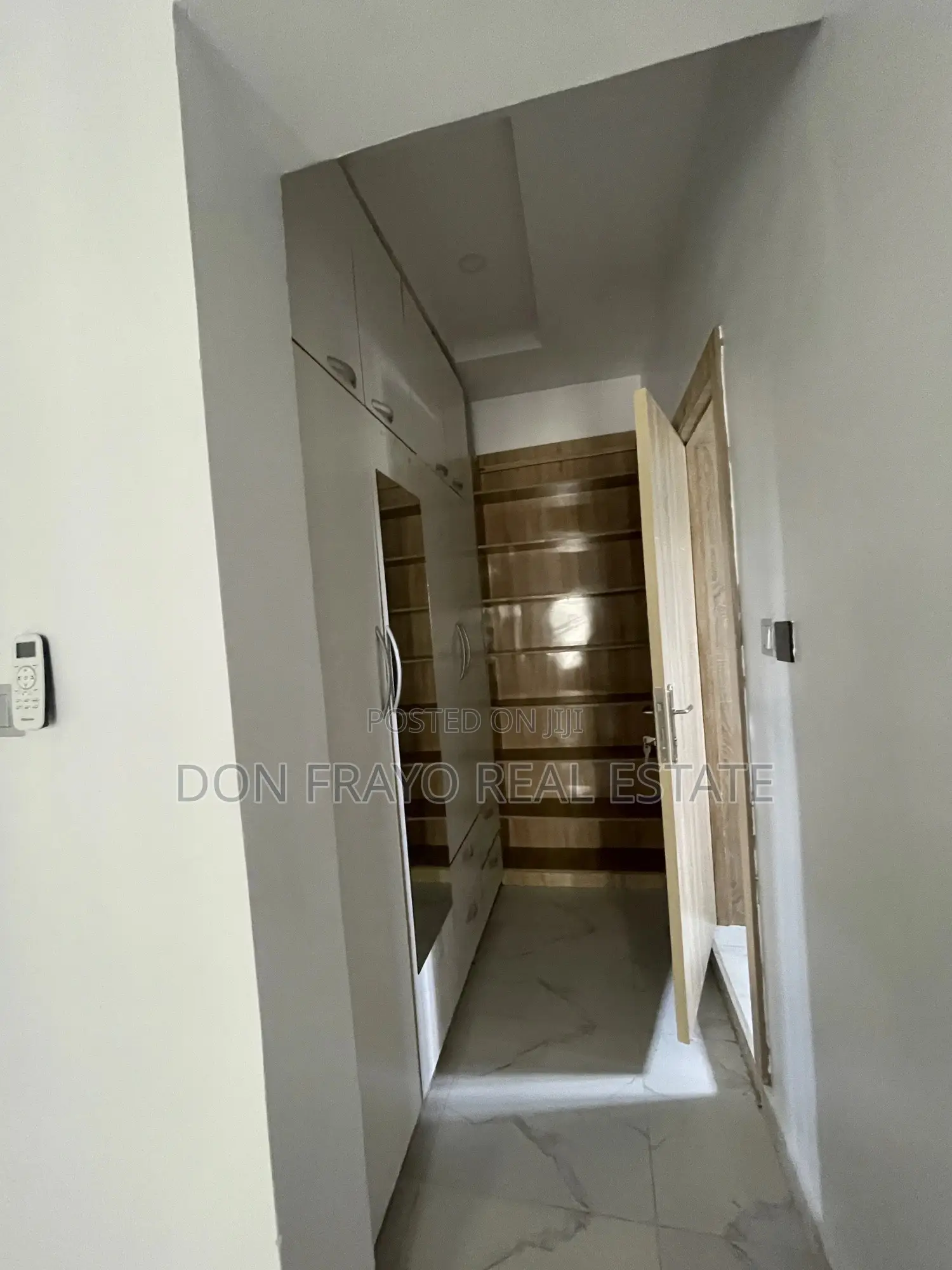 4bdrm Duplex in Jericho Gra for sale