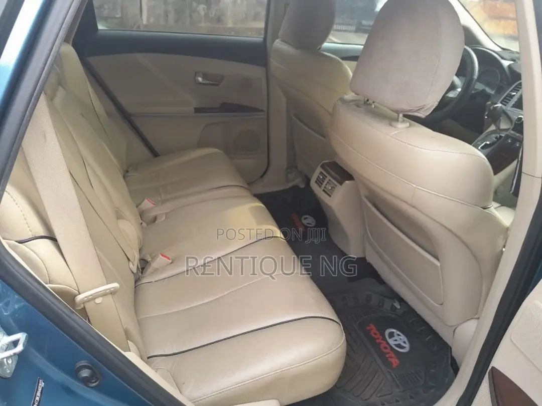 Toyota Venza 2014 Available for Rent