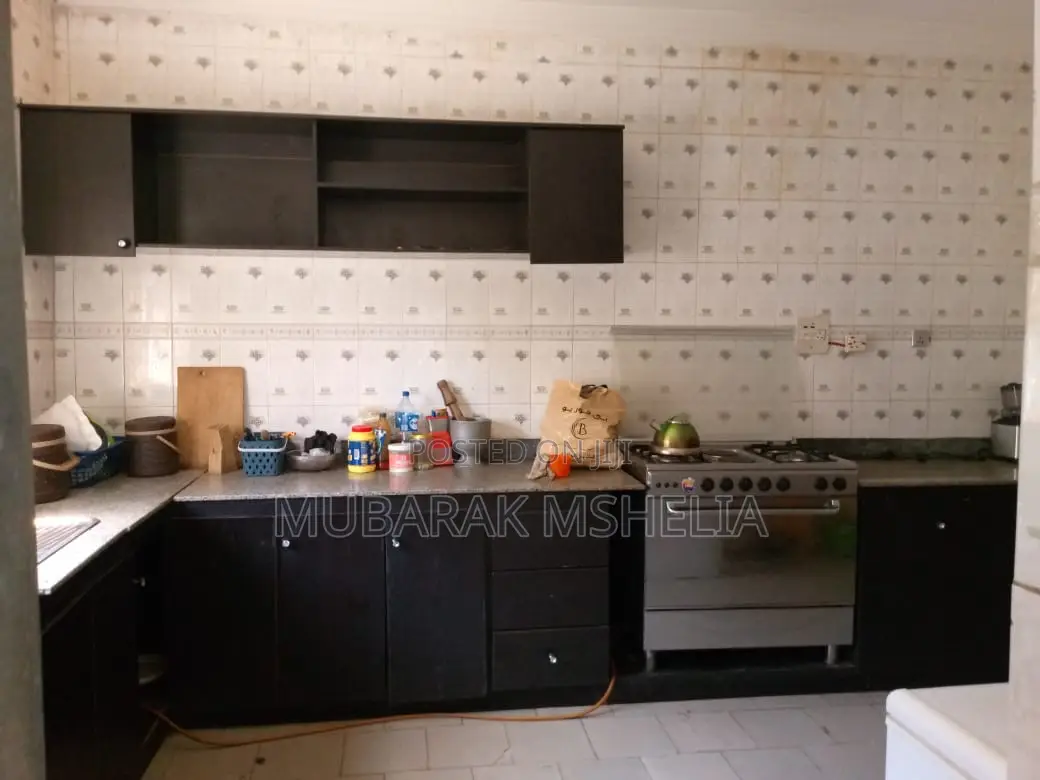 3bdrm Duplex in Lokogoma for sale