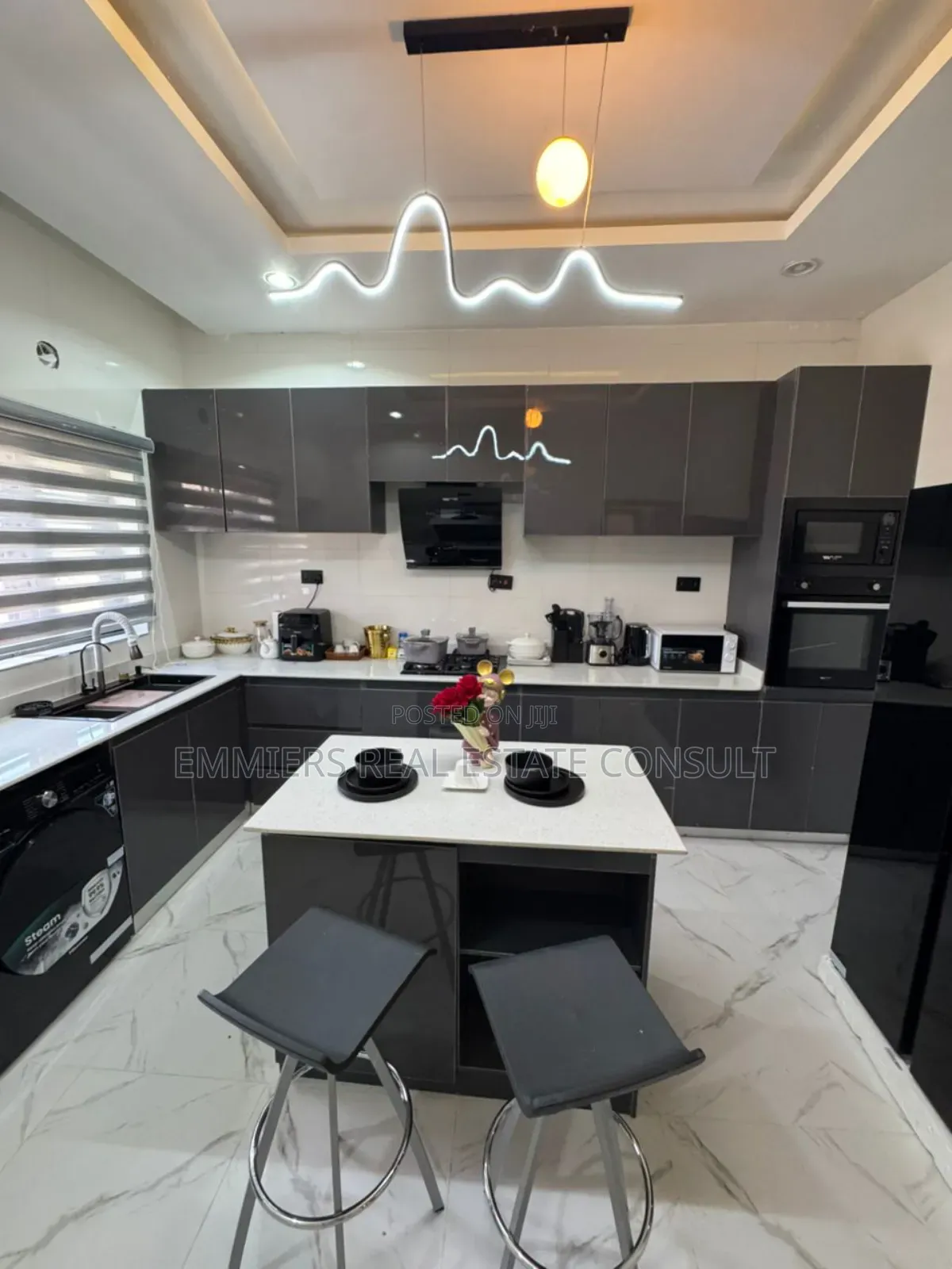 Furnished 3bdrm Apartment in Emmiers Estate, Off Lekki-Epe Expressway