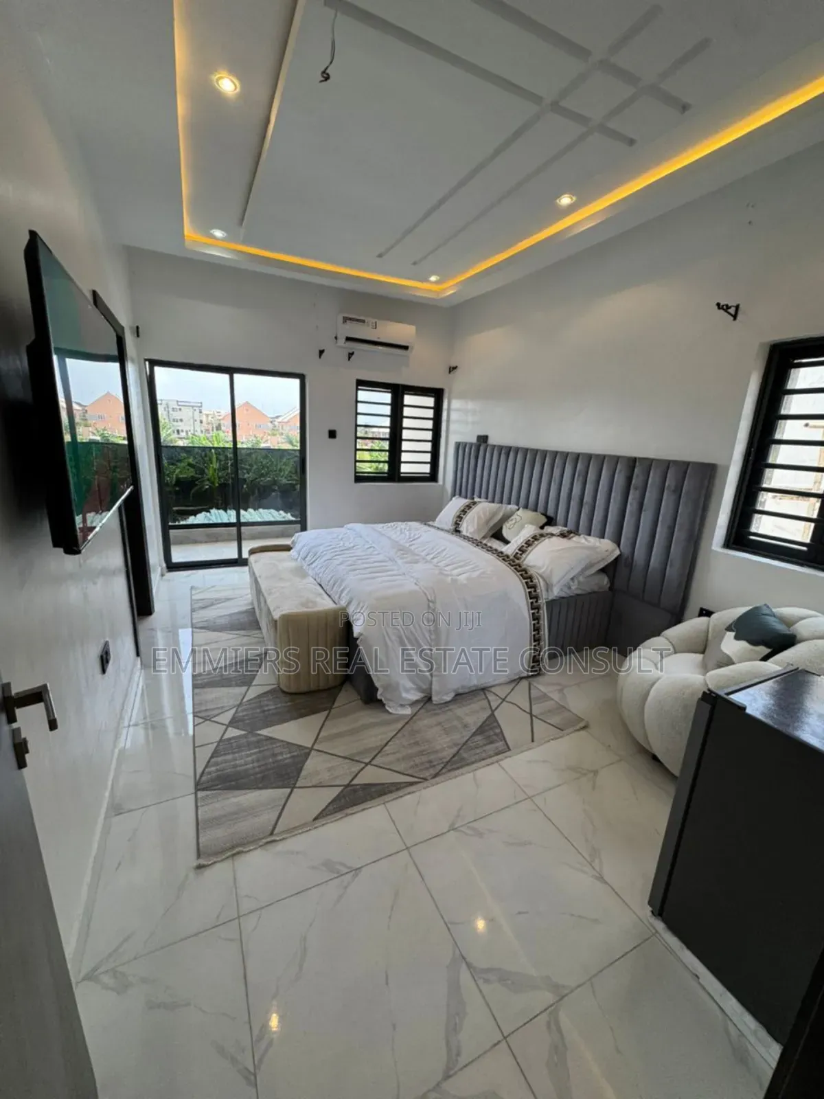 Furnished 3bdrm Apartment in Emmiers Estate, Off Lekki-Epe Expressway