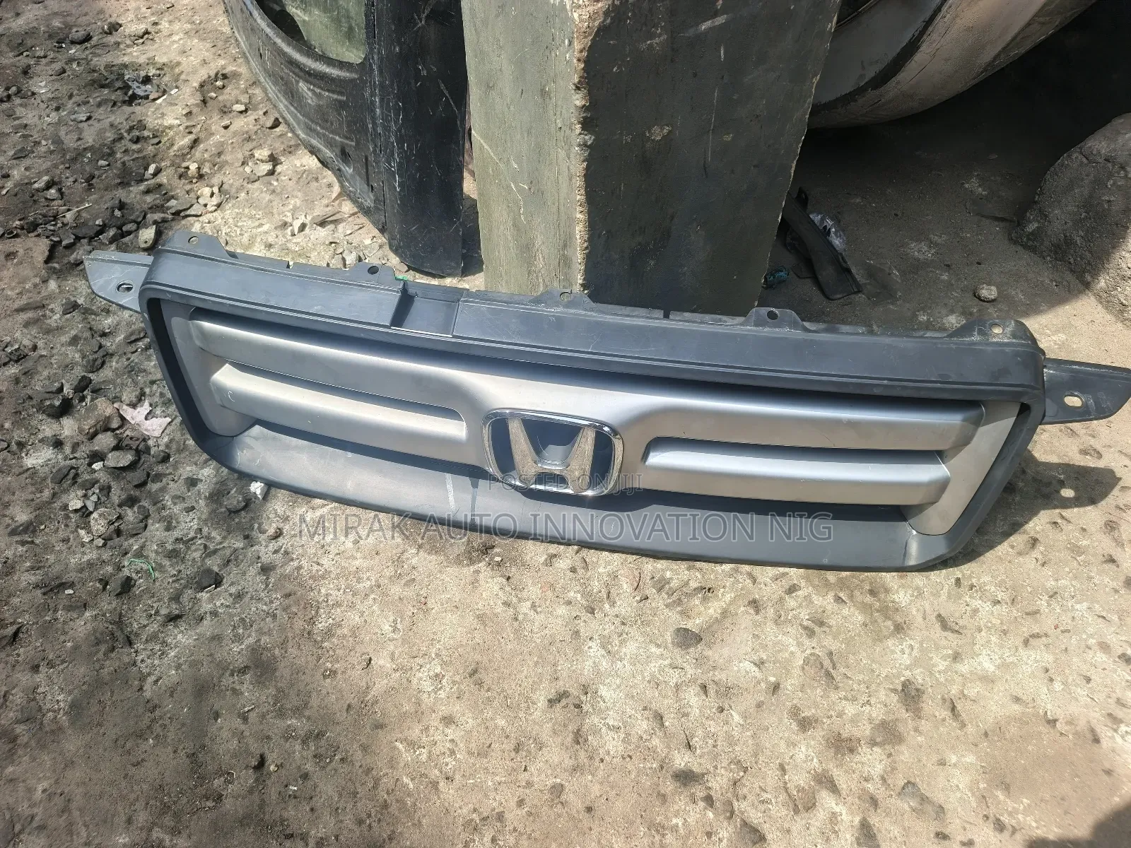 Front Grill Honda Pilot