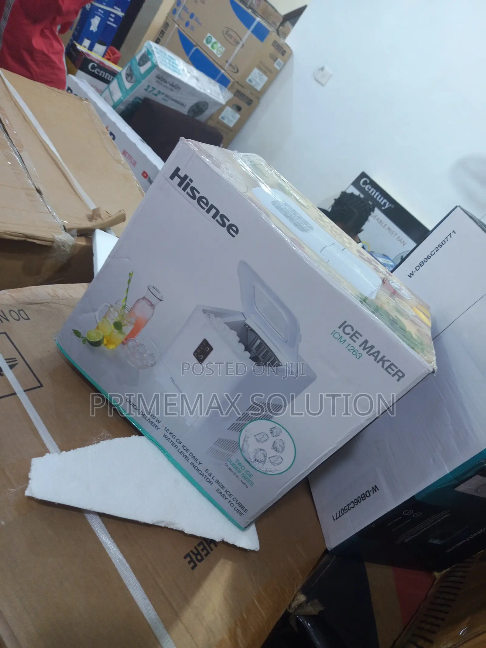 Hisense 12kg Bullet Ice Maker With 2 Cube Sizes Transparent Window