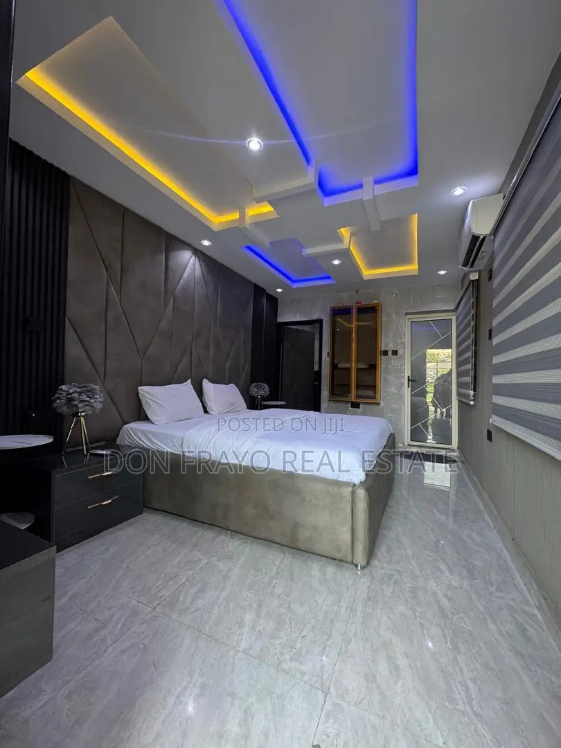 Luxury Studio Room Service Apartment at Adeyi Avenue Old Bodija Ibadan