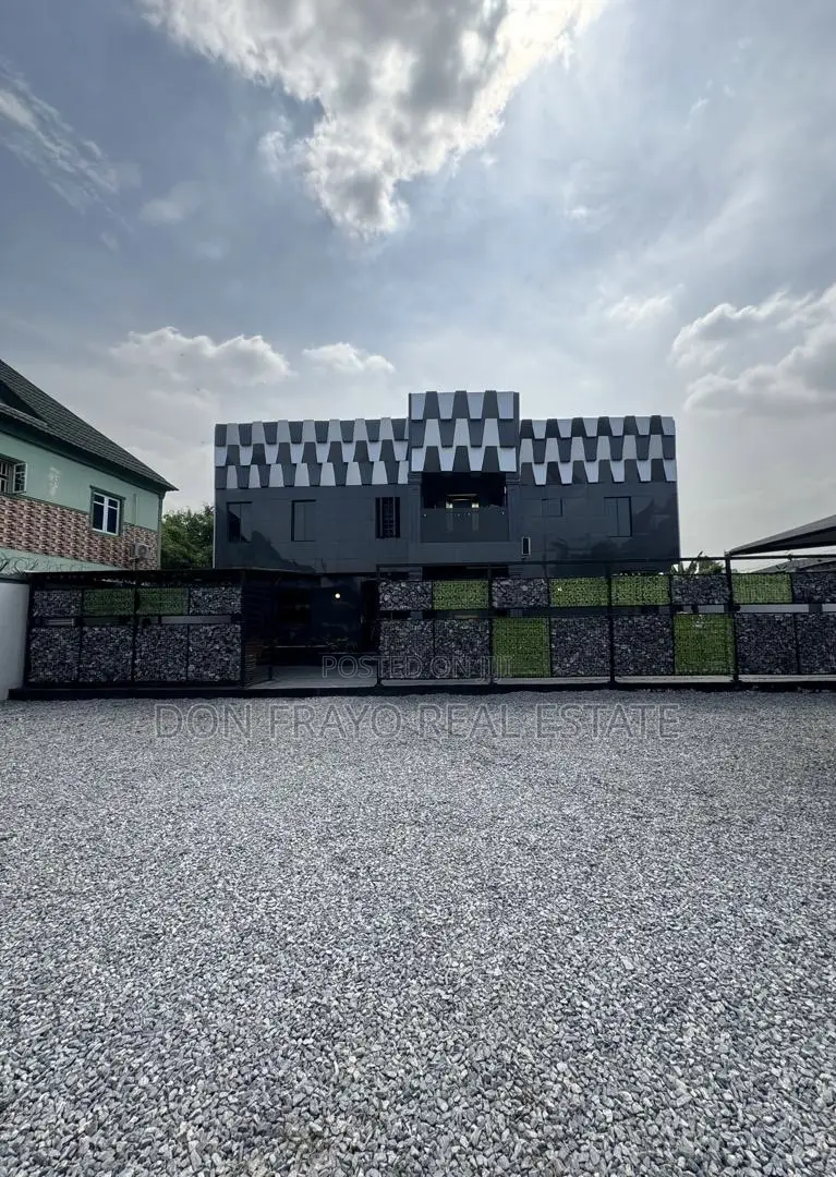 Exquisite Studio Room Service Apartment at Adeyi Old Bodija Ibadan