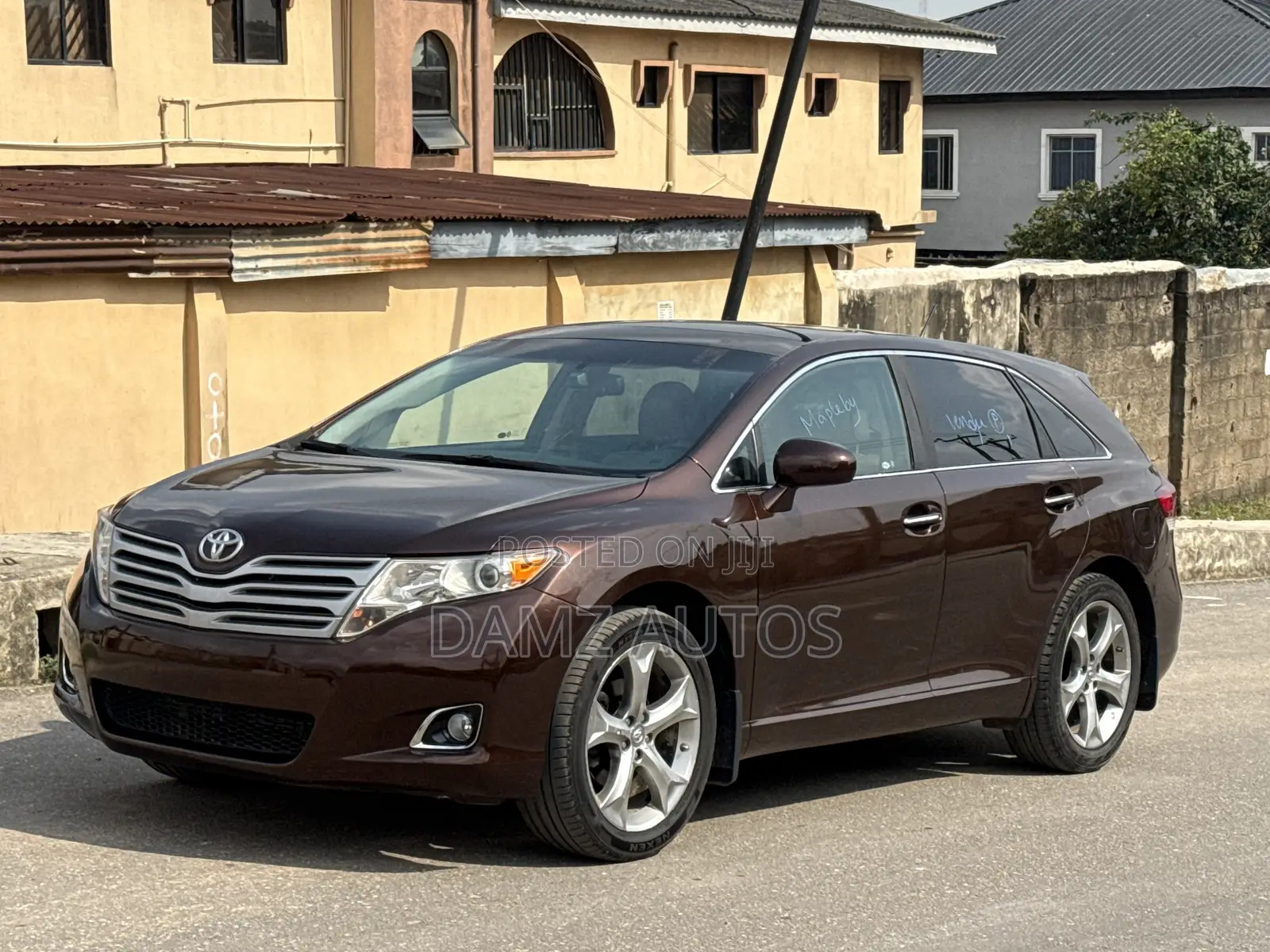 Toyota Venza V6 AWD 2010 Brown