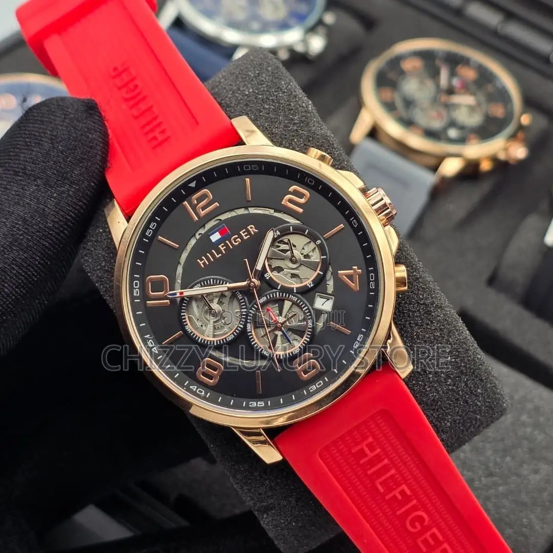 Tommy Hilfiger Quality Luxury Men Rubber Strap Wristwatch.